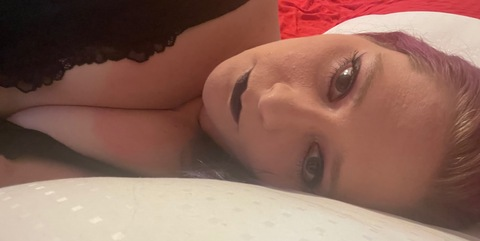 Elaine @elaine_89 cover picture