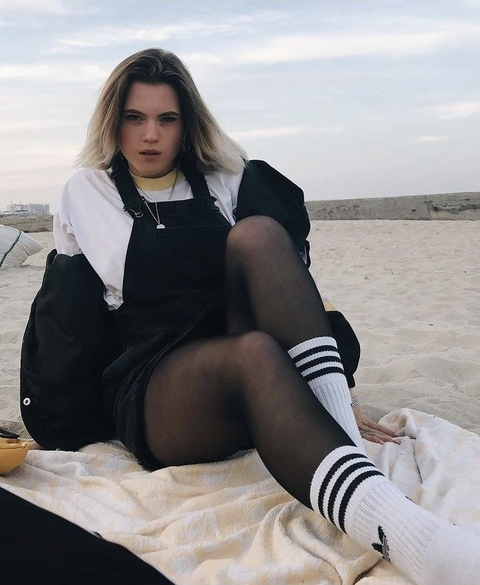 🔥 𝓔𝓵𝓼𝓮𝓪 💥 𝓑𝓵𝓸𝓸𝓶🔥 @elseabloom cover picture