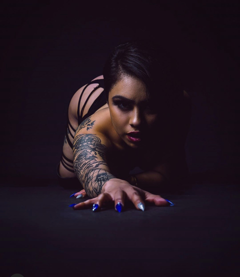 Elva Gomez @elvva_g cover picture