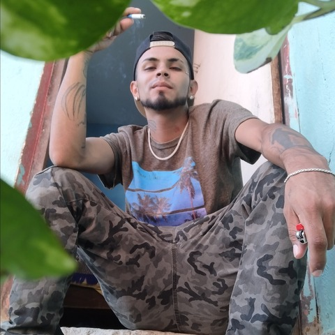 Ely Zarate @elyzarate1 cover picture
