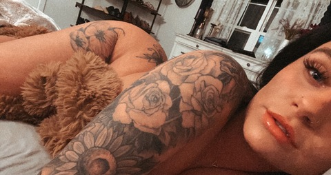 Erica Nichole @ericanicholex cover picture