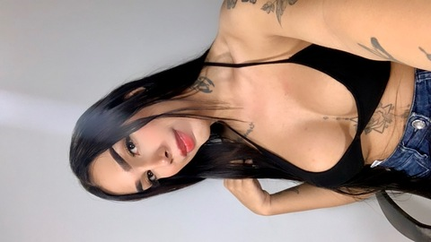 Nathalia Escobar @escobar96ts cover picture