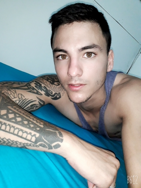 Ezequiel Vera @ezequielvera2020 cover picture