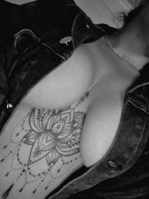 fiorella00´s @fiorelaapr2000 cover picture