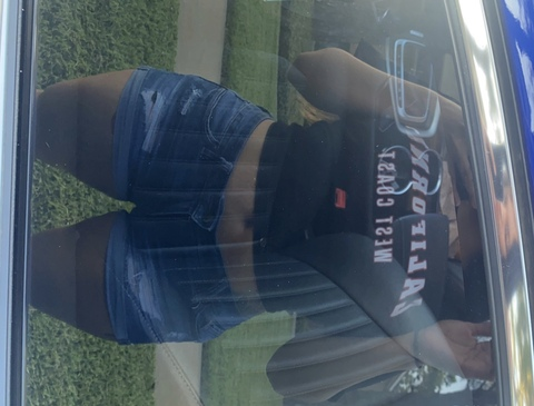 Karmaa_loves2 @fitnes_karma cover picture
