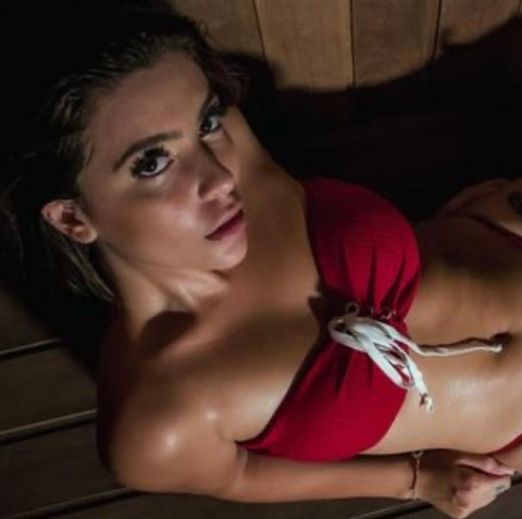 Gabs Fernandes @gabssfernandess cover picture