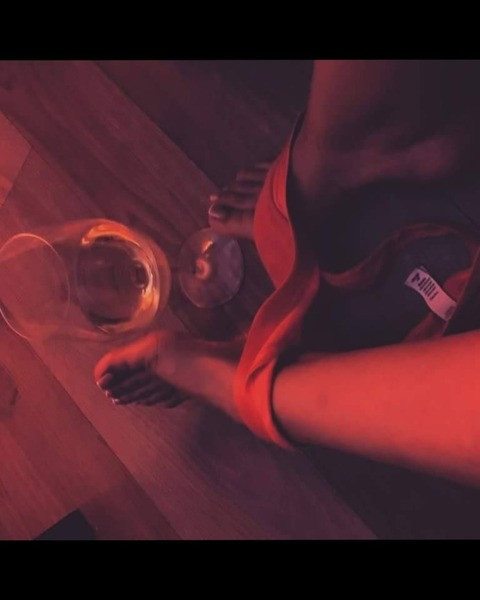Lisbeth de leon @gatiitha cover picture