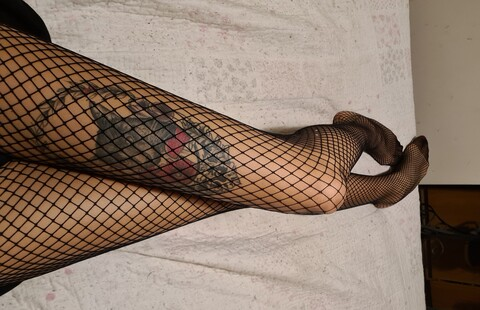 Poison Ivee @giantessvee cover picture
