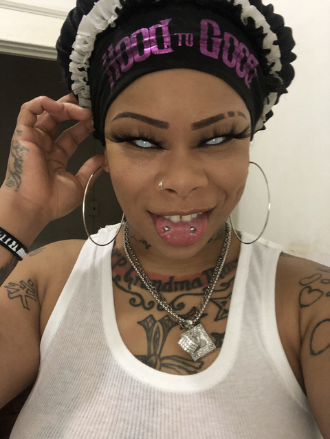 MzTattoo @glaze_my_doughnutz cover picture
