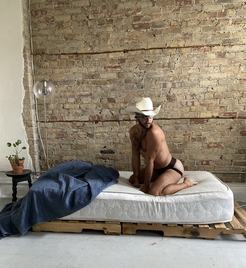 Micah Pines @goodboycomplex cover picture