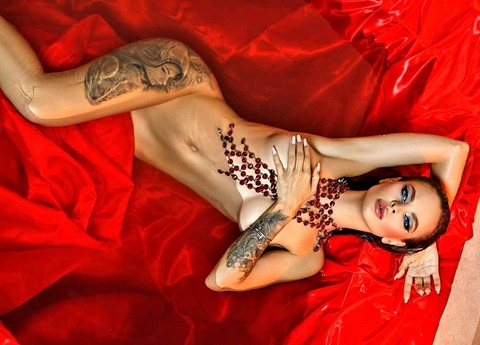 Nastya Rybka @gosudarynia_rybka cover picture