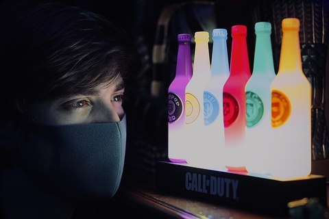 L @guybehindthemask cover picture
