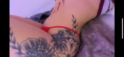 hailey @haileyyelayy cover picture