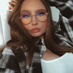 tr(eat) her right 👅 (@halb-nackt) Leak OnlyFans 

 profile picture