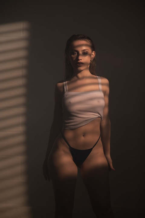 Hannah Joy @hanjoy cover picture
