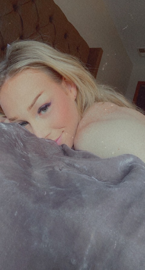 Hannah Bernhagen @hannibanni cover picture