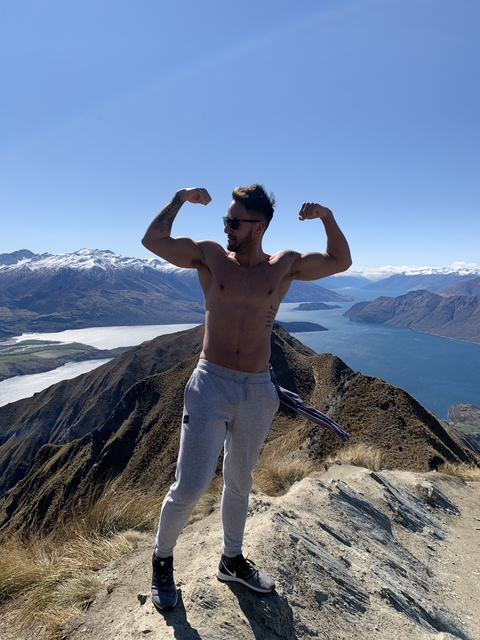 Harley Black @harleyblack_nz cover picture