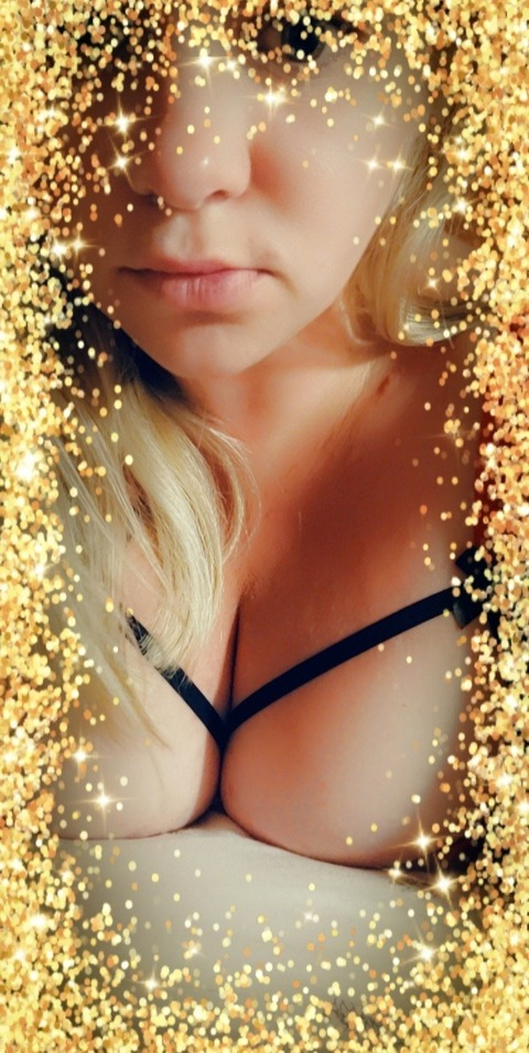 Hayley Sampson @hayley_mlf12 cover picture