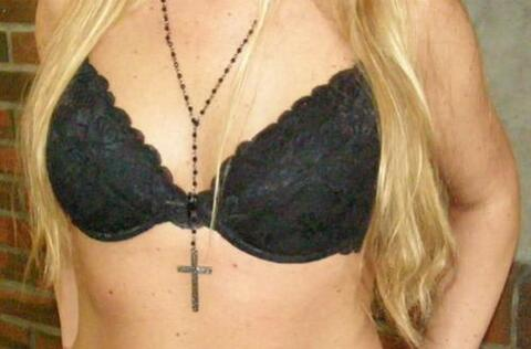 Holly74 @holly74 cover picture