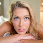 HollyHotwife hollyhotwife Leaks OnlyFans 

 profile picture