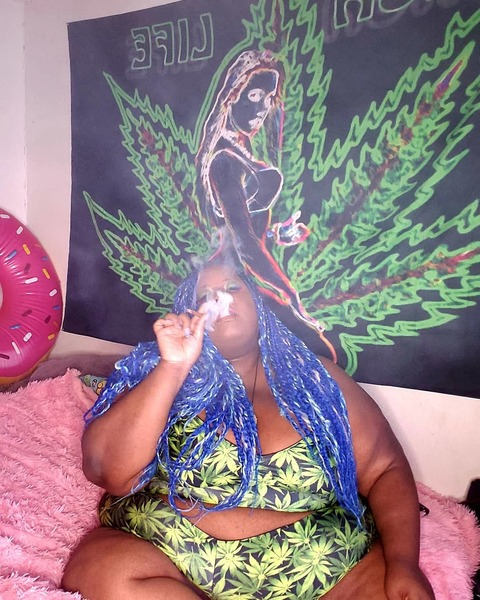 HoneyDabz420 @honeycaramel420 cover picture