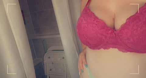 Hornythingxoxox @horny.thing.xoxox cover picture