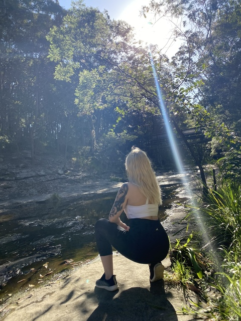 Lannahbabe🥵 @hotblondebby cover picture