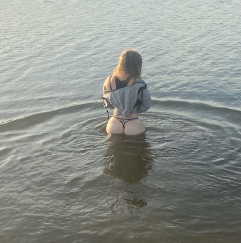 rae @hottgirlrae00 cover picture