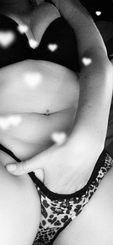 Brandi @iowahottie79 cover picture