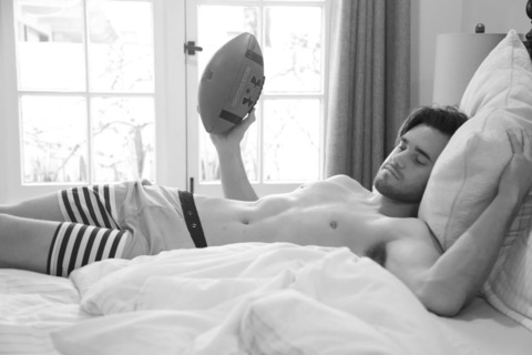 BaaronBanderson @itsaarona cover picture