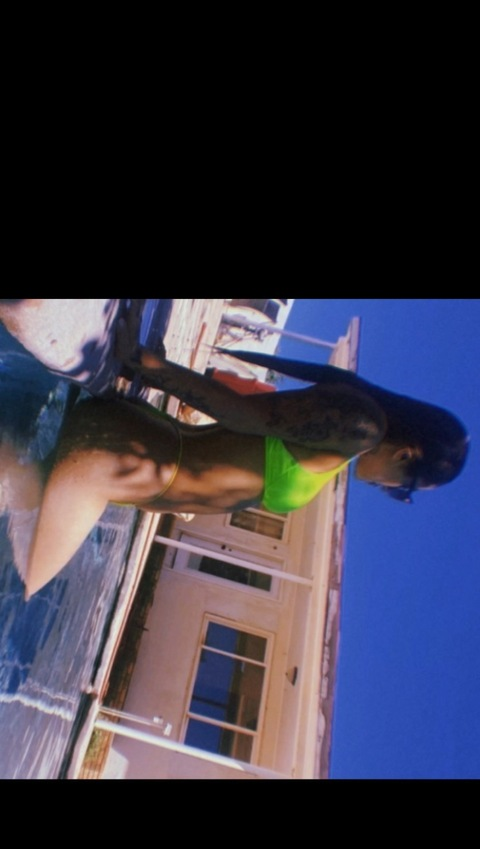 It’smebae @itsbaebabyy cover picture