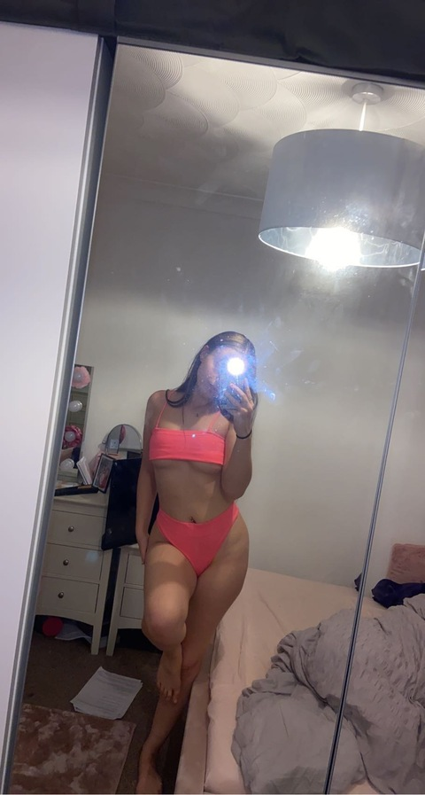 Izzy @izzyvarela cover picture