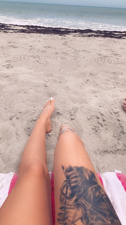 Jenelle @jenelle_woods cover picture