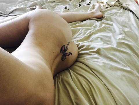 Jessica C. @jess_c_xoxo cover picture