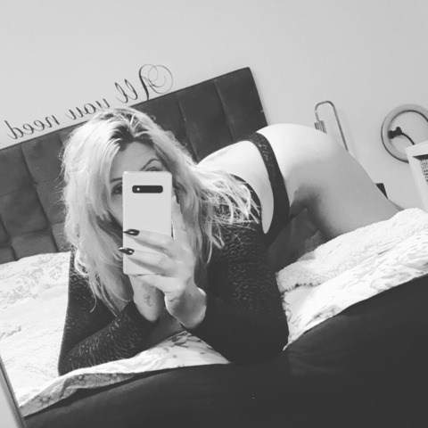 Jess @jess_milf cover picture