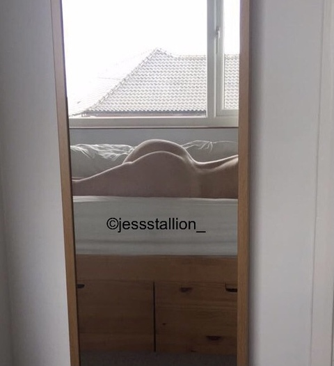 jess @jessstallion_ cover picture