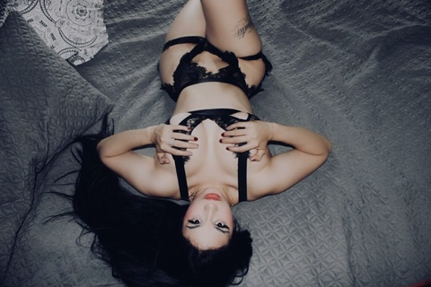 jeyms @jeyms cover picture
