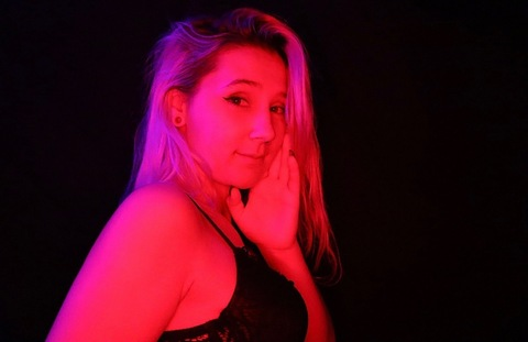 JinxyBaybee @jinxybaybee cover picture
