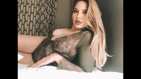Peach @juicylilpeach cover picture