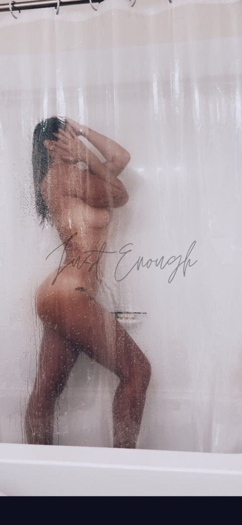 Just Enough😈 @just_enough cover picture
