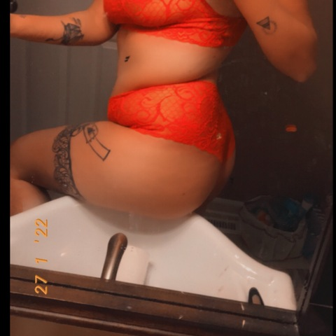 Kae @kaekitty cover picture