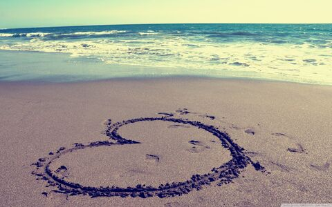 Anna @katelynnanna cover picture
