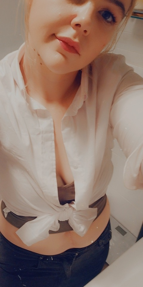 Kat @katskall cover picture
