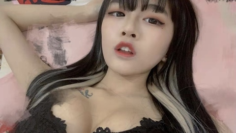 kellylee1223_ @kellylee1223 cover picture