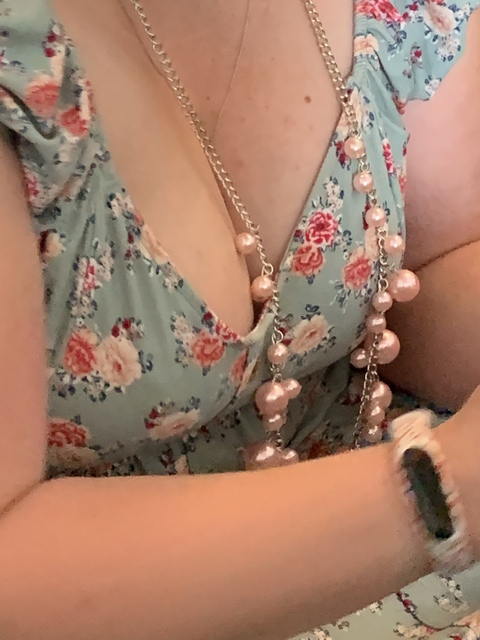 Kitty White @kittygoesmrrow cover picture