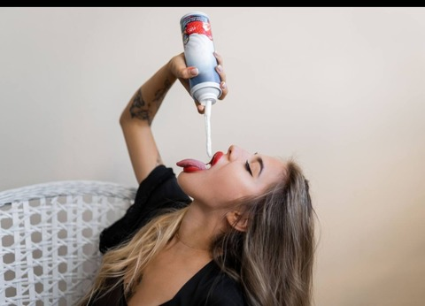 🤤Lana Banana🍌 SEXOLOGIST/PLAYBOY STAR🍓 @lanaonbanana cover picture