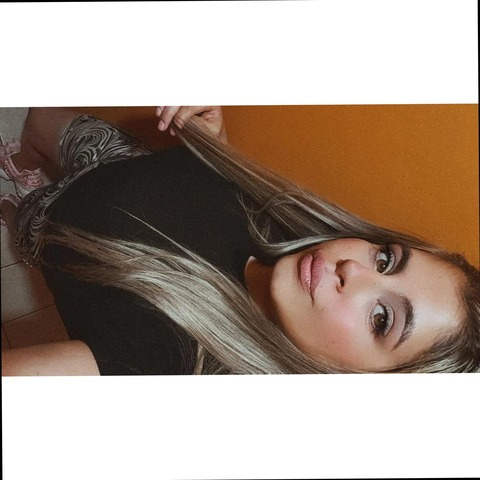Aylen @lareynis cover picture