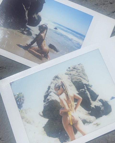 La @lathedeity cover picture