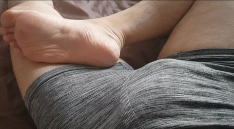 Latin Male Feet @latinmalefeet cover picture