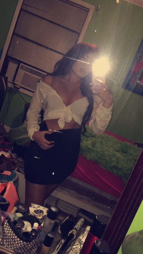 Liana @lianahope cover picture